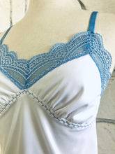 Load image into Gallery viewer, #124 Glamour Slip Pattern and Workshop